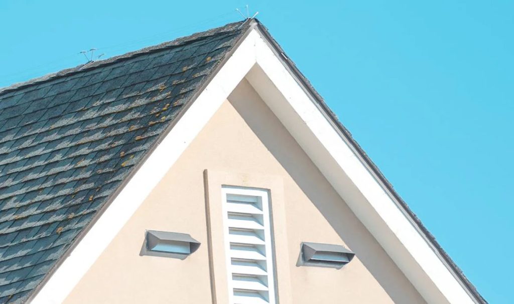 5 Signs Your Roof Has Wind Damage